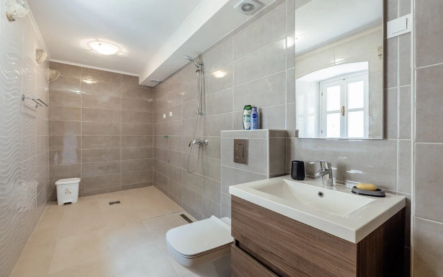 Prodaja, kuća, 800m², Prčanj, Kotor