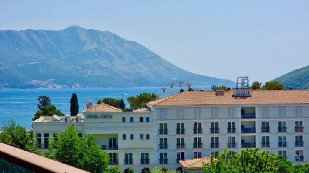 Sale, one bedroom apartment, 66m², Centar, Budva