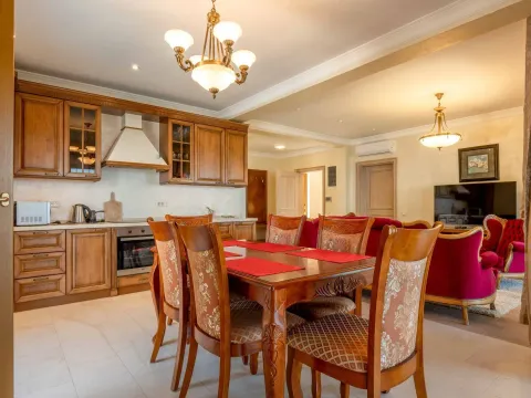 Prodaja, kuća, 317m², Budva, Crna Gora - image 16