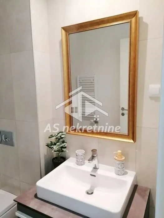 Rent, three bedroom apartment, 69m², Savski Venac, Beograd