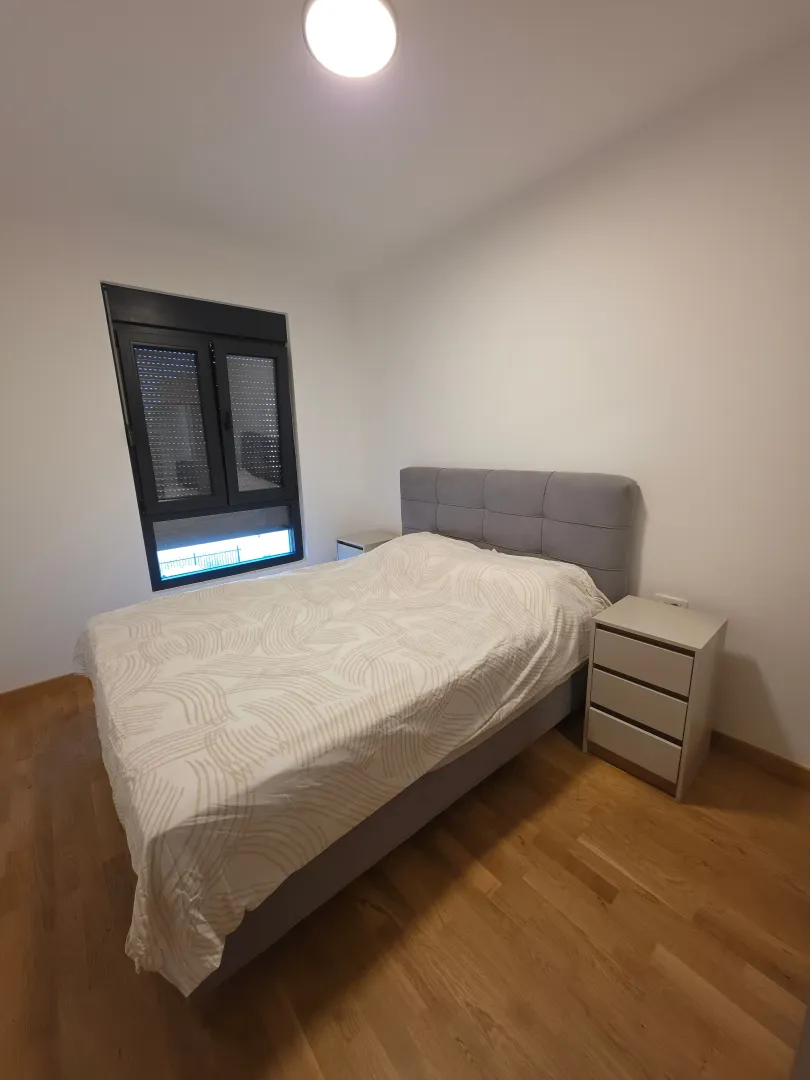 Izdavanje, jednosoban stan, 41m², Tološi, Podgorica