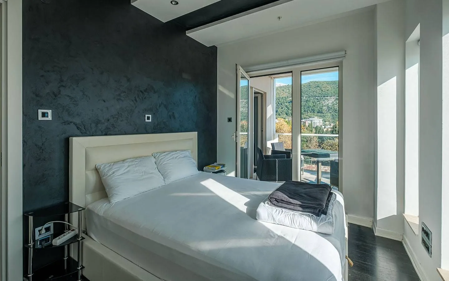 Prodaja, dvosoban stan, 104m², Tre Canne, Budva