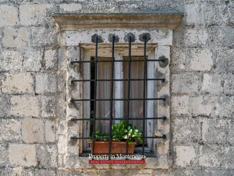 Prodaja, kuća, 321m², Prčanj, Kotor - image 35