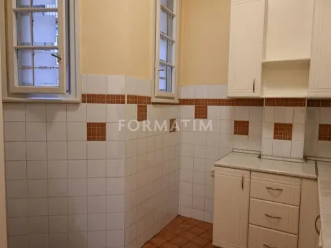 Izdavanje, trosoban stan, 105m², Stari Grad, Beograd - image 12
