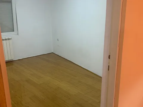 Rent, three bedroom apartment, 62m², Višnjica, Palilula Sve Podlokacije - image 10