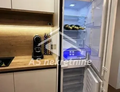 Rent, one bedroom apartment, 42m², Savski Venac, Beograd - image 3