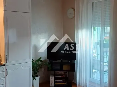 Rent, two bedroom apartment, 51m², Grbavica, Novi Sad Sve Podlokacije - image 5