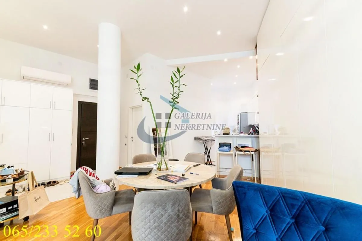 Sale, two bedroom apartment, 61m², Vračar Hram, Vračar Sve Podlokacije