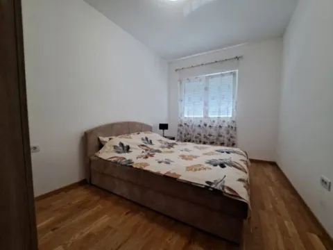 Izdavanje, jednosoban stan, 45m², Tuški Put, Podgorica - image 6