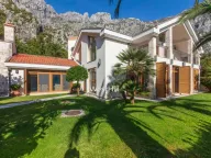 Prodaja, kuća, 270m², Orahovac, Kotor - image 24