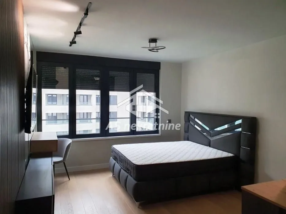 Izdavanje, stan, 32m², Novi Beograd Blok 65, Novi Beograd Sve Podlokacije