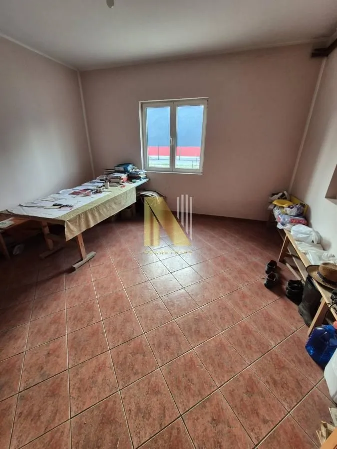 Rent, office space, 800m², Sajlovo, Novi Sad Sve Podlokacije