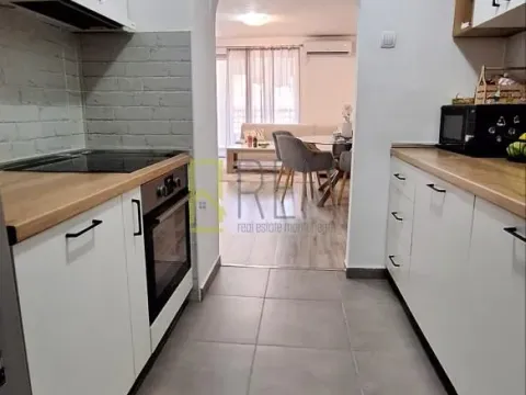 Sale, two bedroom apartment, 72m², Lepa Kata, Podgorica - image 8