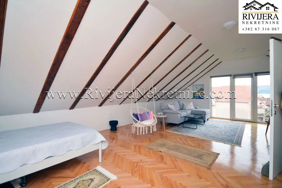 Prodaja, kuća, 130m², Centar, Tivat