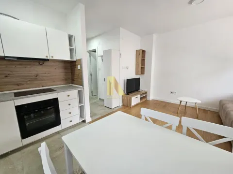 Izdavanje, jednosoban stan, 34m², Bulevar Evrope, Novi Sad Sve Podlokacije - image 6