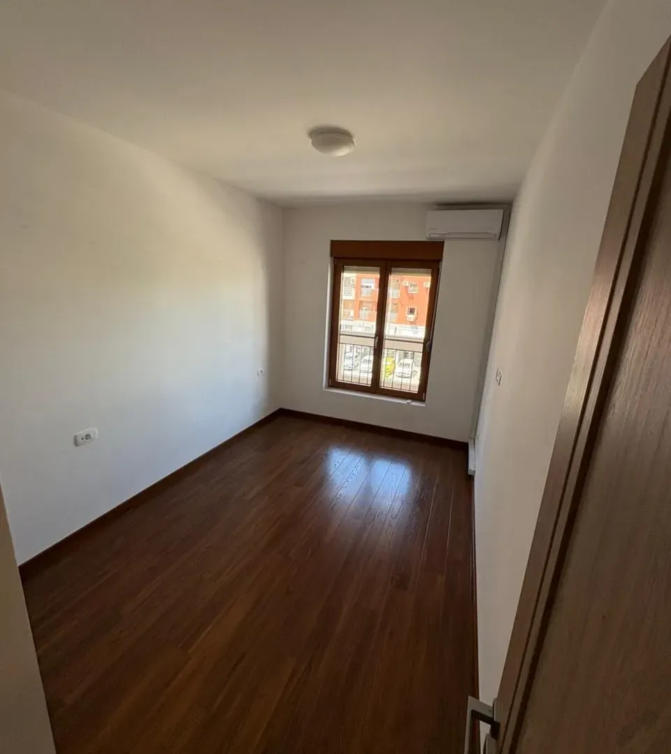 Rent, two bedroom apartment, 69m², Master Kvart, Podgorica