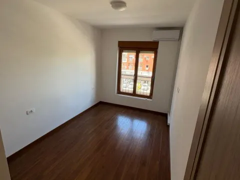 Rent, two bedroom apartment, 69m², Master Kvart, Podgorica - image 6