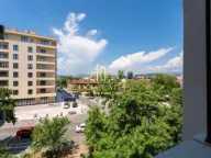 Izdavanje, dvosoban stan, 75m², Pejton, Podgorica - image 10