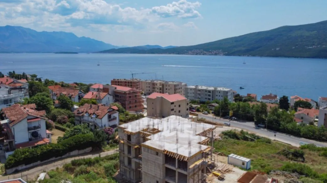 Sale, apartment, 45m², Đenovići, Herceg Novi