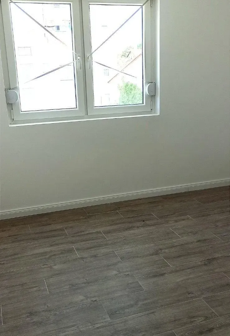 Sale, three bedroom apartment, 70m², Zemun Sve Podlokacije, Beograd