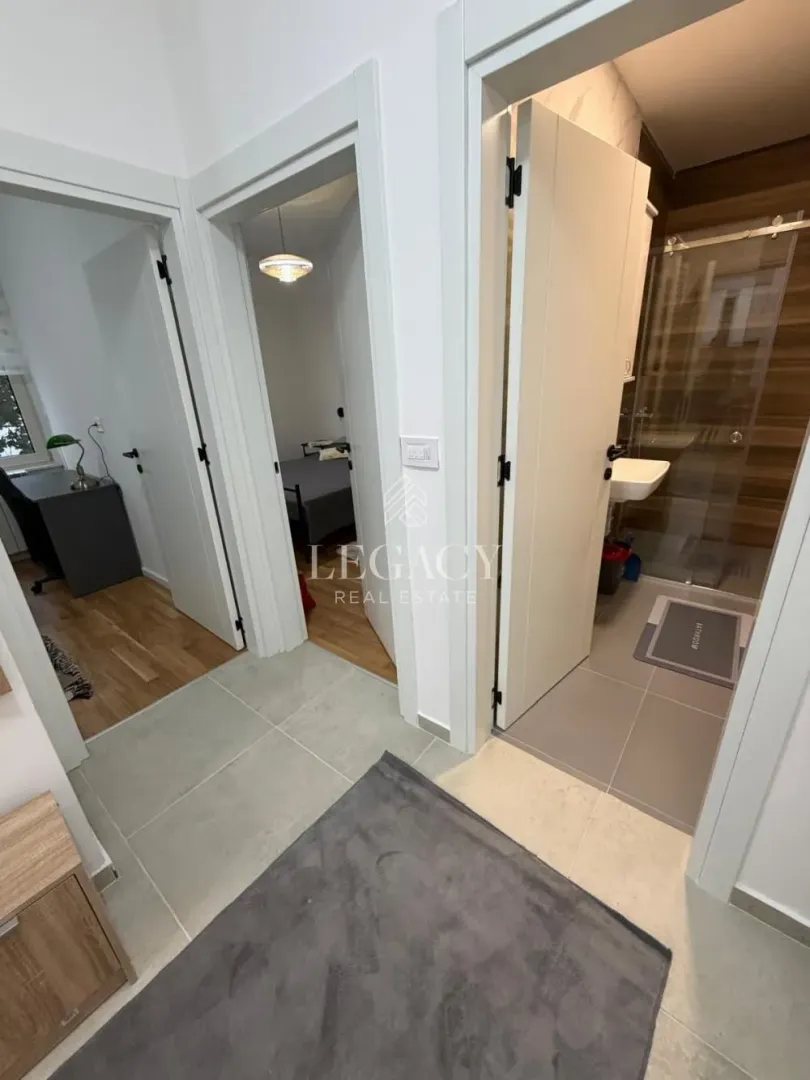 Rent, two bedroom apartment, 55m², Đeram Pijaca, Beograd