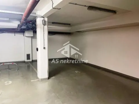 Rent, four bedroom apartment, 118m², Vračar Hram, Vračar Sve Podlokacije - image 20
