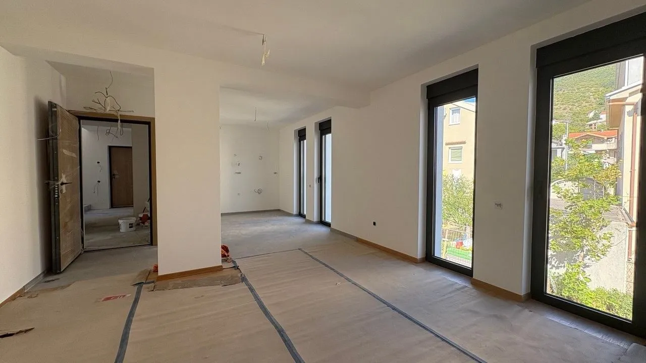 Sale, two bedroom apartment, 6837m², Tivat, Crna Gora