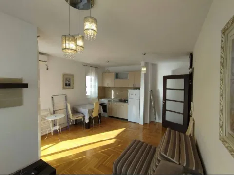 Rent, one bedroom apartment, 44m², Centar, Budva - image 3