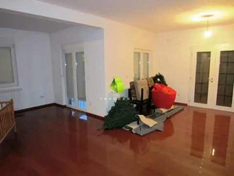 Izdavanje, poslovni prostor, 90m², Palilula, Niš - image 4