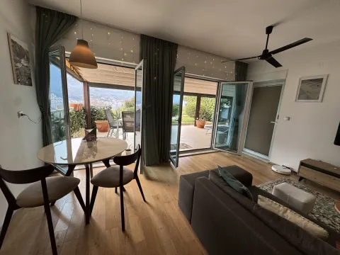 Prodaja, dvosoban stan, 74m², Dobrota, Kotor - image 2