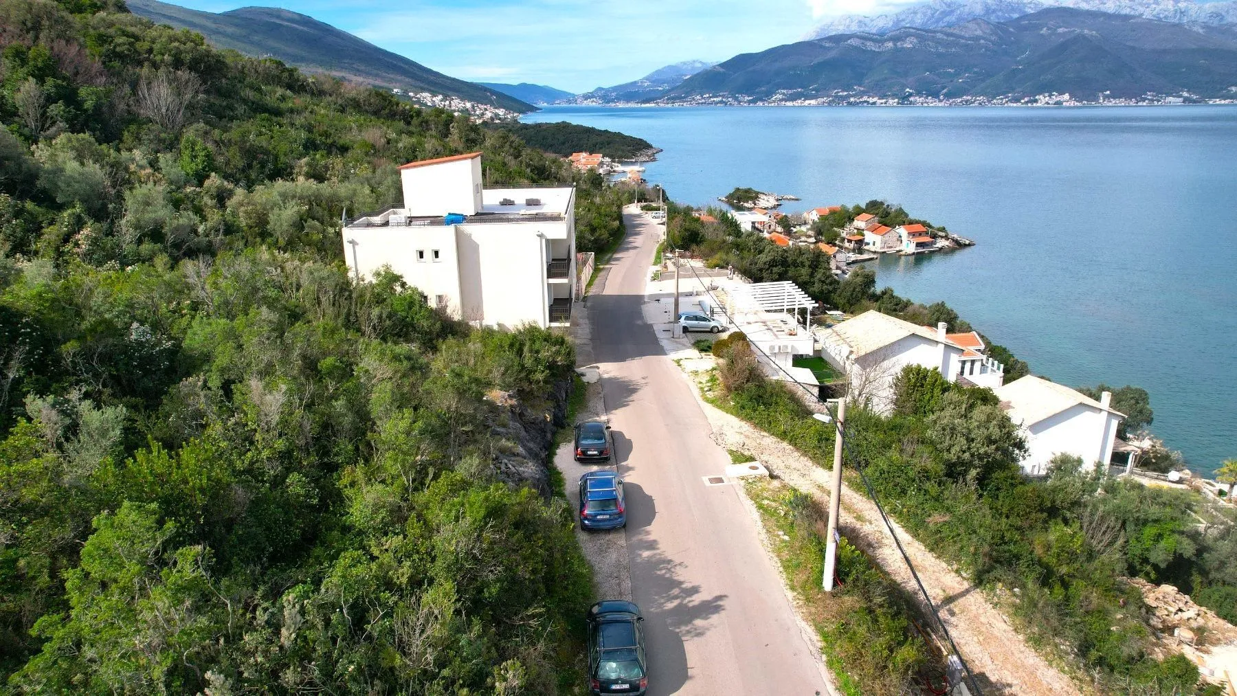 Prodaja, plac, 2300m², Radovići, Tivat