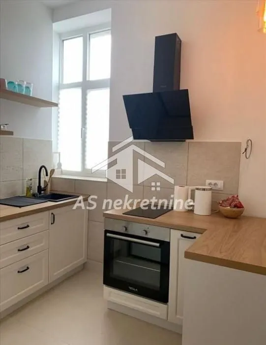 Izdavanje, stan, 57m², Zemun Kej, Zemun Sve Podlokacije