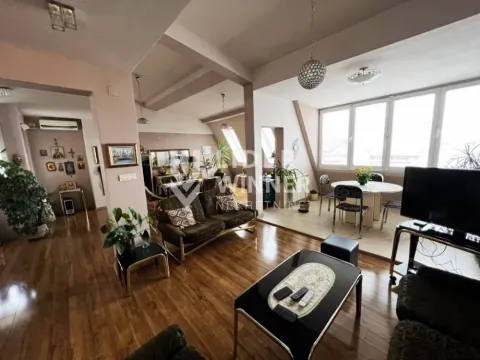 Prodaja, četvorosoban stan, 118m², Vračar Hram, Vračar Sve Podlokacije - image 2