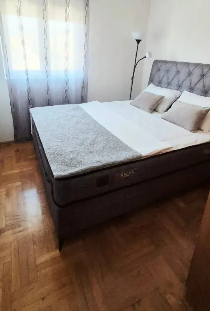 Rent, one bedroom apartment, 44m², Kalimanj, Tivat