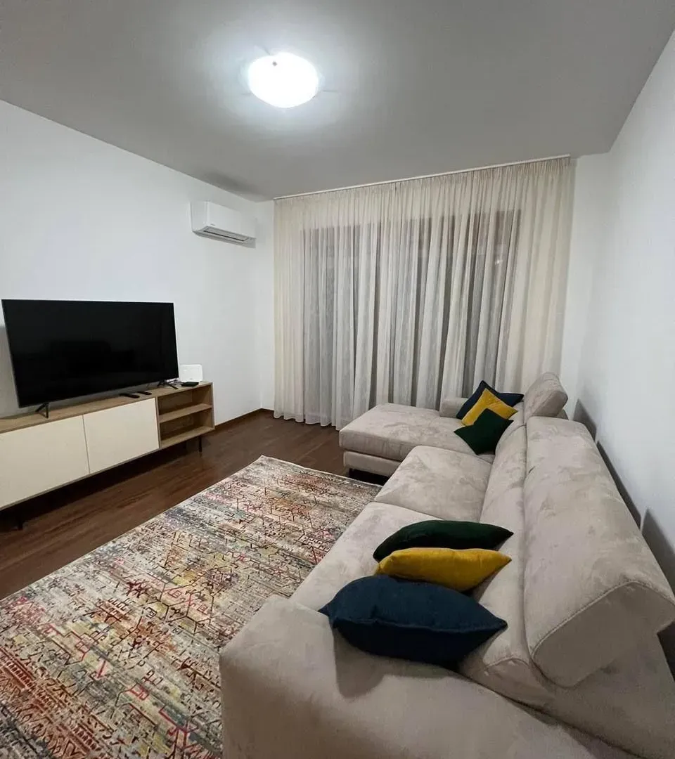 Izdavanje, jednosoban stan, 50m², Master Kvart, Podgorica