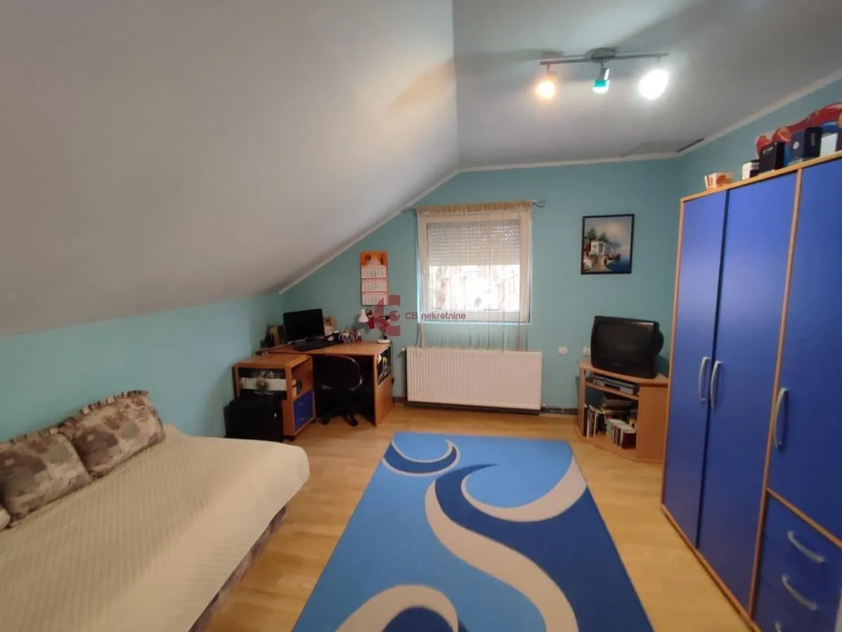 Prodaja, kuća, 224m², Dudova Šuma, Subotica