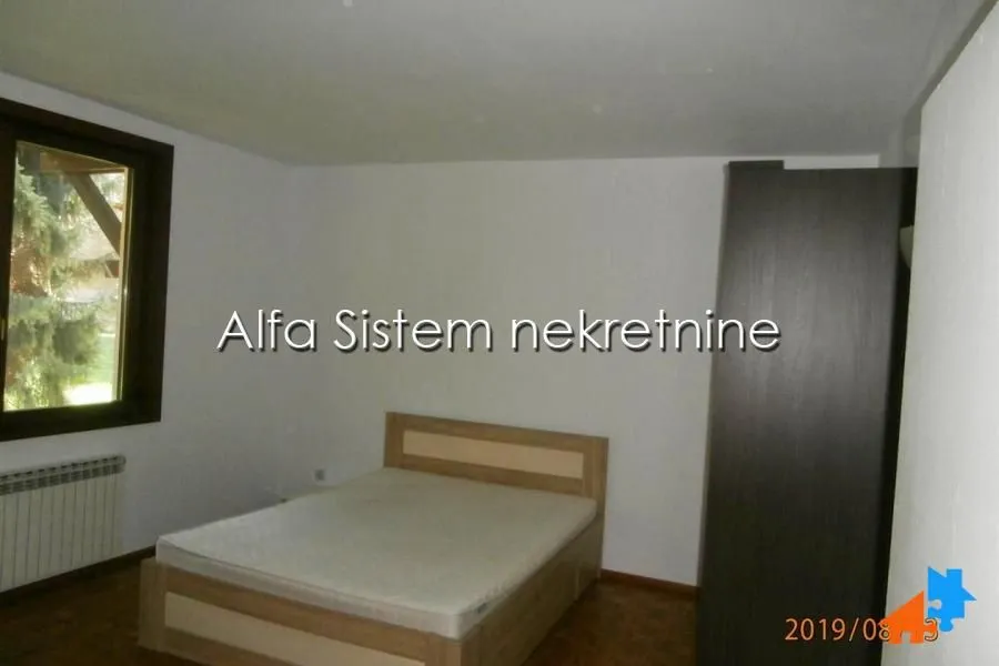 Rent, four bedroom apartment, 120m², Savski Venac, Beograd