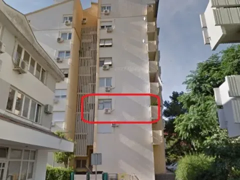 Sale, three bedroom apartment, 68m², Centar, Tivat - image 3