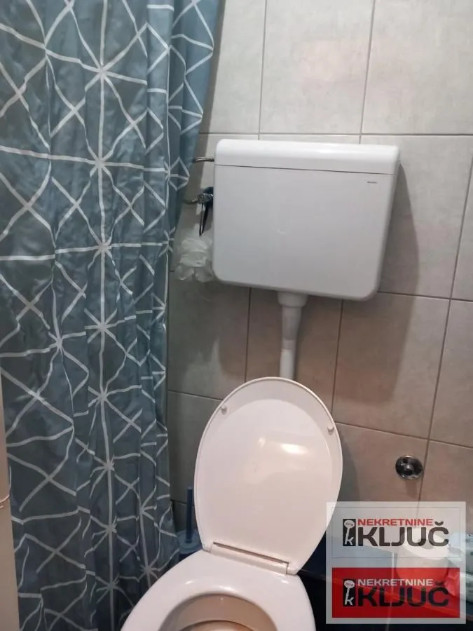 Izdavanje, garsonjera, 28m², Bulevar Oslobodjenja, Novi Sad Sve Podlokacije