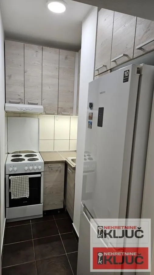 Prodaja, jednosoban stan, 39m², Socijalno, Novi Sad Sve Podlokacije
