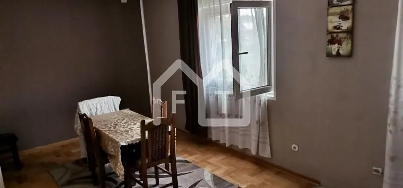 Izdavanje, stan, 120m², Zemun Sve Podlokacije, Beograd