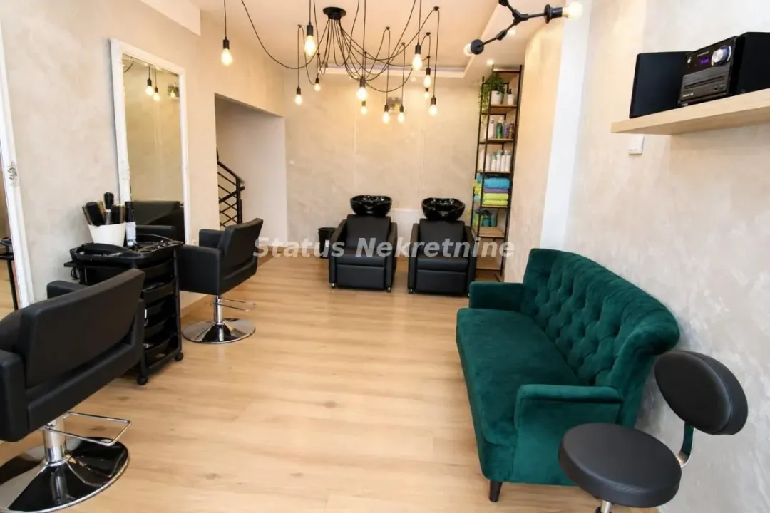 Prodaja, poslovni prostor, 78m², Salajka, Novi Sad Sve Podlokacije