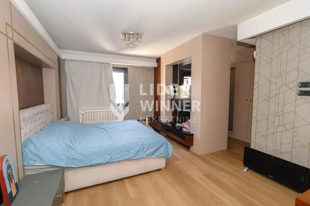 Sale, four bedroom apartment, 160m², Vračar Centar, Vračar Sve Podlokacije