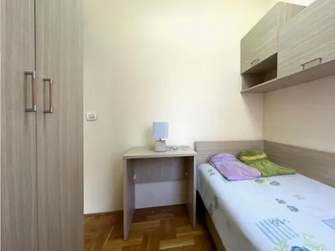 Izdavanje, dvosoban stan, 60m², Ljubović, Podgorica - image 8