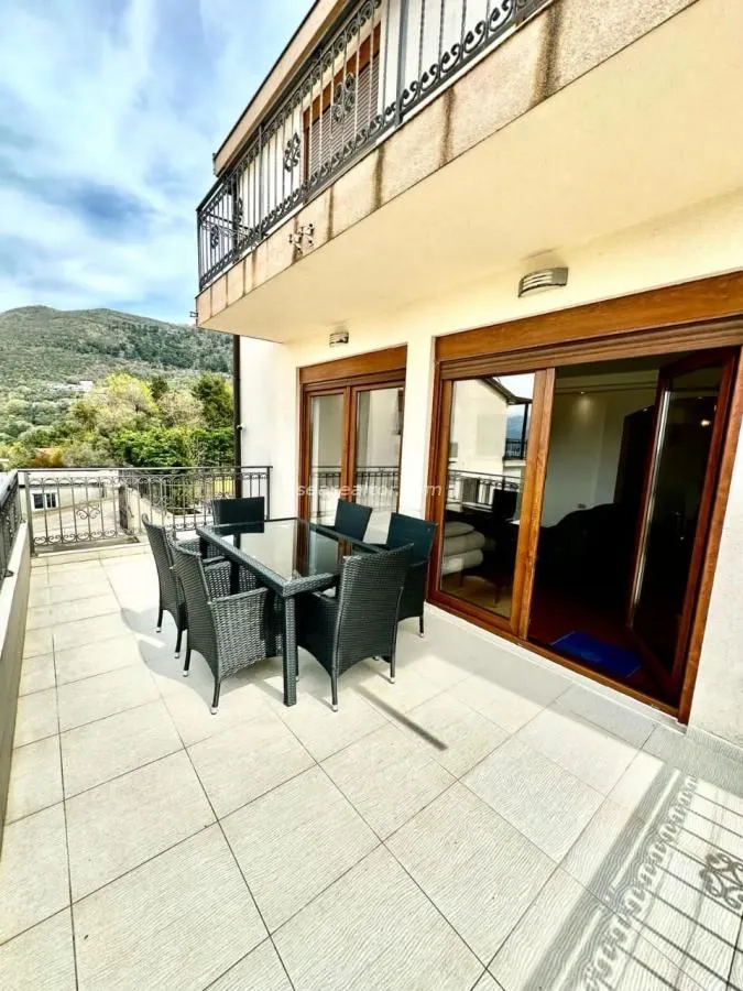 Sale, house, 173m², Kotor, Crna Gora