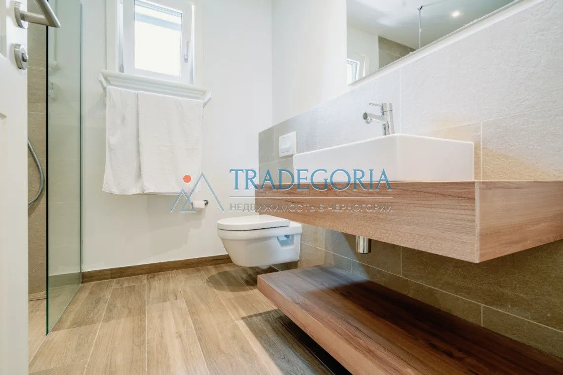 Prodaja, dvosoban stan, 85m², Radovići, Tivat