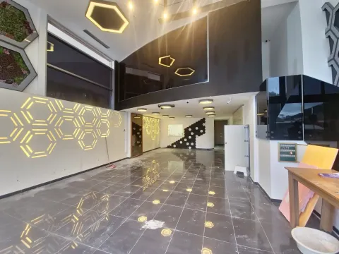 Rent, office space, 140m², Budva, Crna Gora - image 1