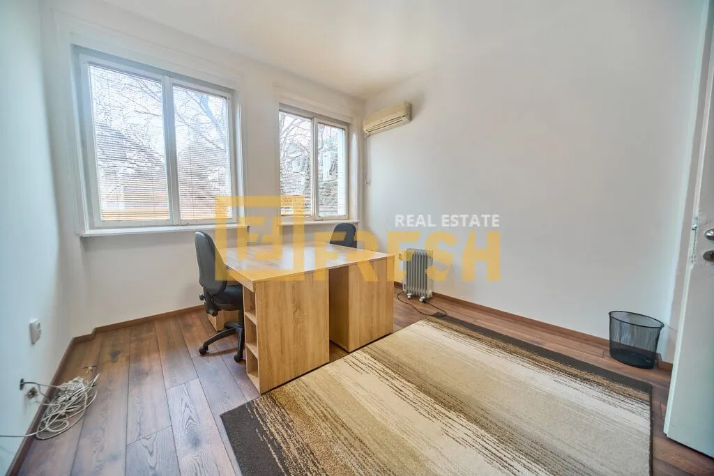 Izdavanje, poslovni prostor, 33m², Preko Morače, Podgorica