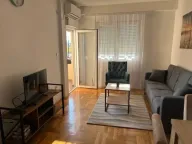 Izdavanje, jednosoban stan, 40m², Krivi Most, Podgorica - image 1