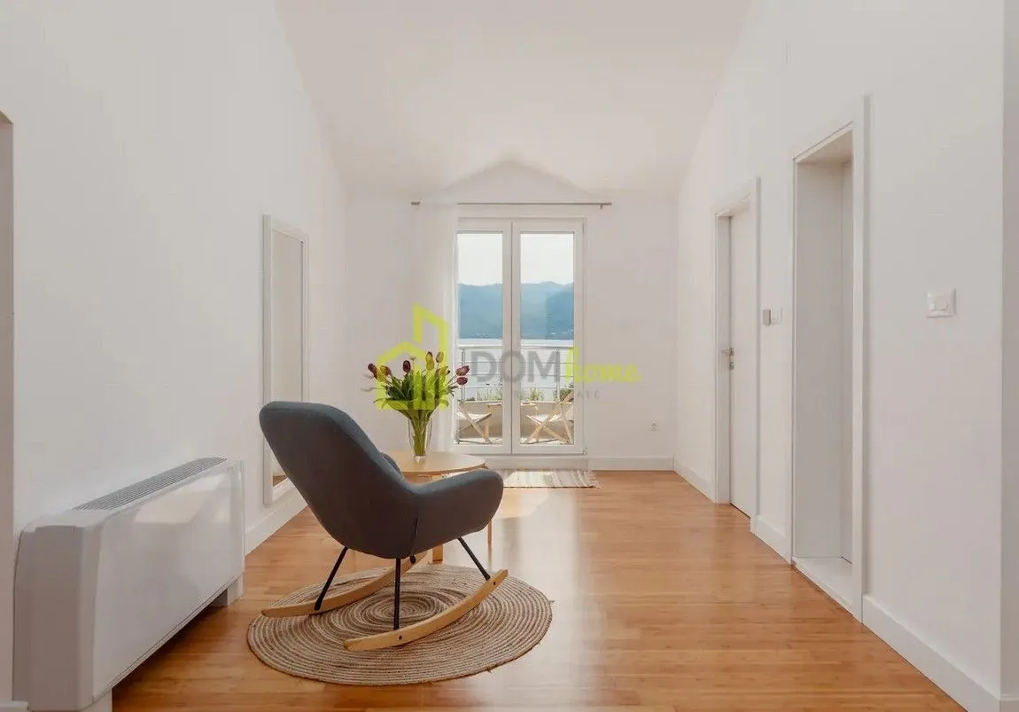 Prodaja, trosoban stan, 139m², Risan, Kotor